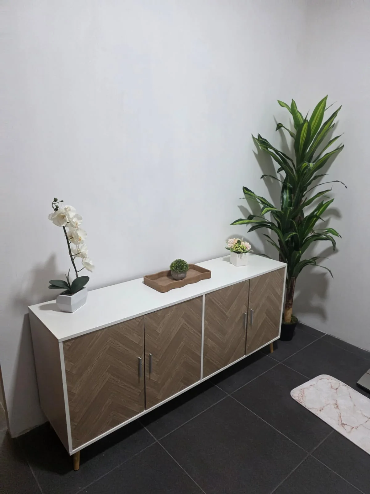 Mobiliario y decoración del consultorio